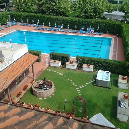 Residence Aurora Wellness & Spa Альбенга Екстер'єр фото