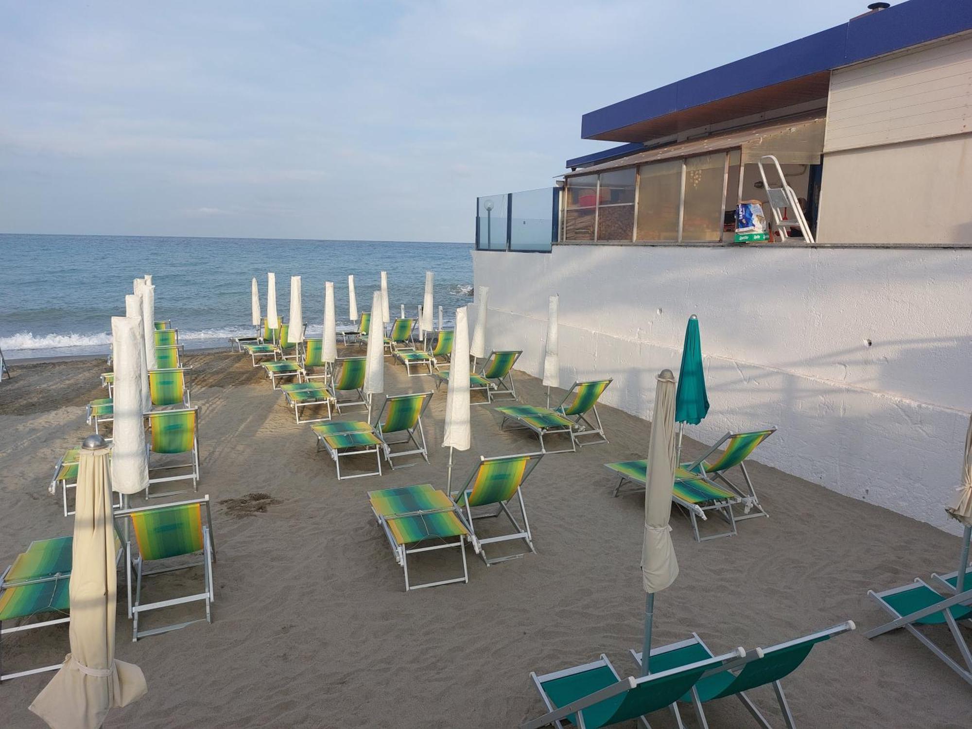 Residence Aurora Wellness & Spa Альбенга Екстер'єр фото