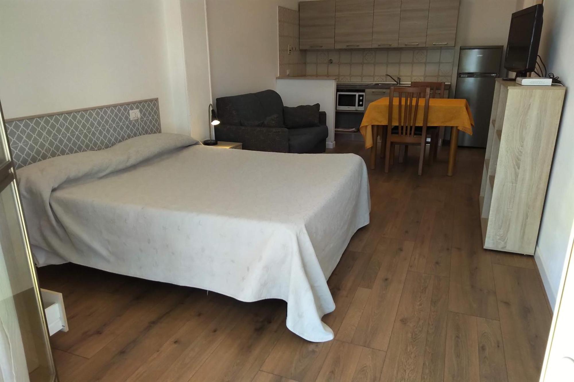 Residence Aurora Wellness & Spa Альбенга Екстер'єр фото