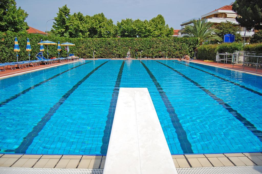 Residence Aurora Wellness & Spa Альбенга Екстер'єр фото