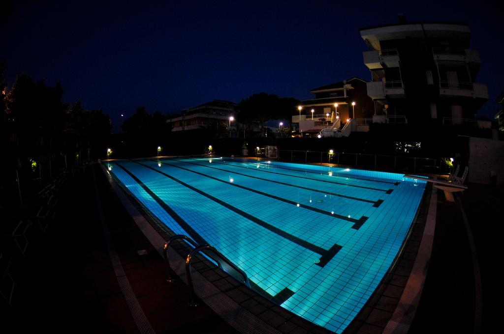 Residence Aurora Wellness & Spa Альбенга Екстер'єр фото