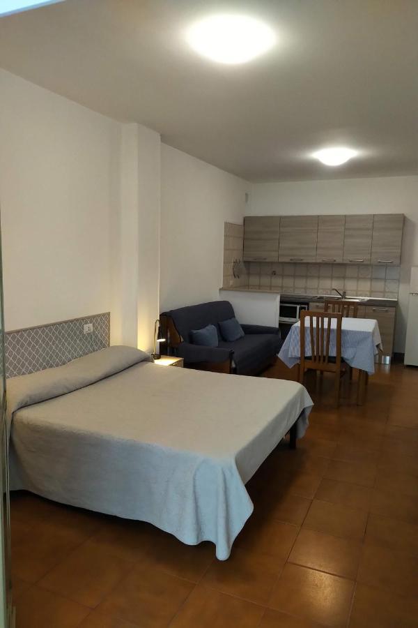 Residence Aurora Wellness & Spa Альбенга Екстер'єр фото